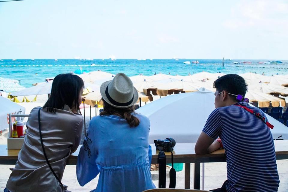 Tawaen Beach Resort Ko Lan Bagian luar foto